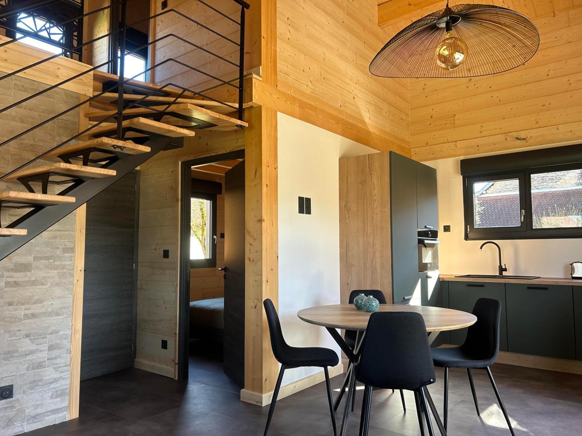Les Pres De Chalain Chalet